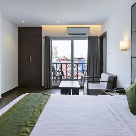 Hotel Crown Suites Kochi Dış mekan fotoğraf