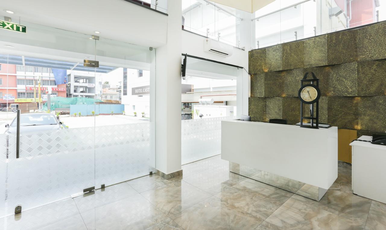 Hotel Crown Suites Kochi Dış mekan fotoğraf