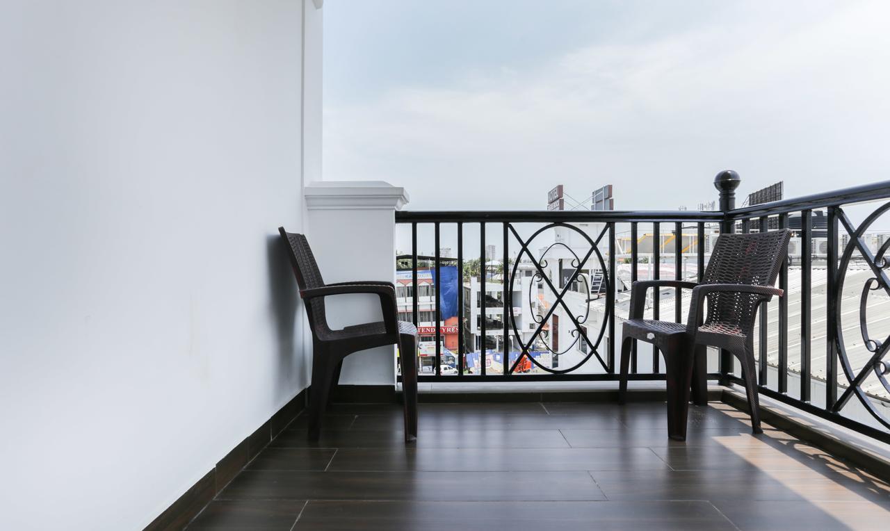 Hotel Crown Suites Kochi Dış mekan fotoğraf